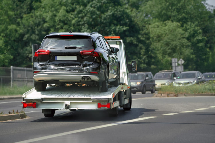 Platforme de tractare auto disponibile non stop în Sectorul 2